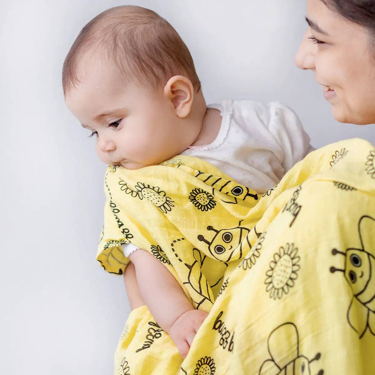 Milk&Moo Set of 2 Buzzy Bee Baby Muslin Swaddle Blanket